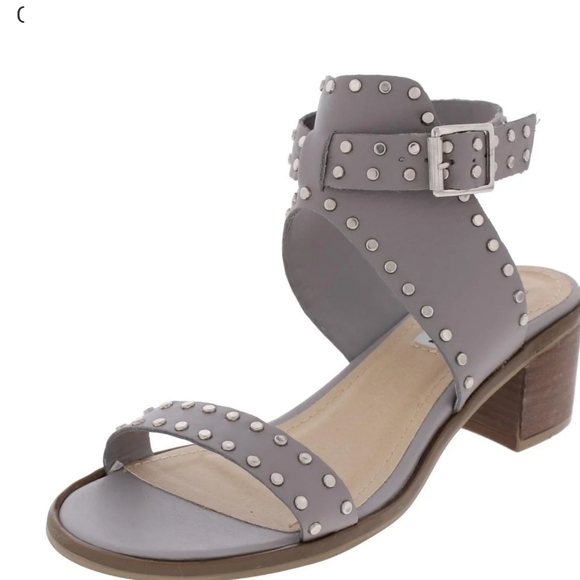 Steve Madden Gila Sandal Studded - Sz 6 - Picture 2 of 3